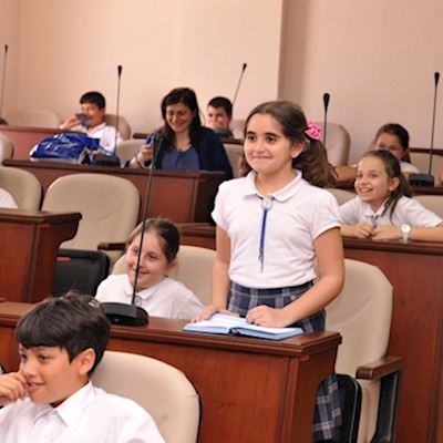 Apil’den  öğrencilere her yardıma açığız  sözü.